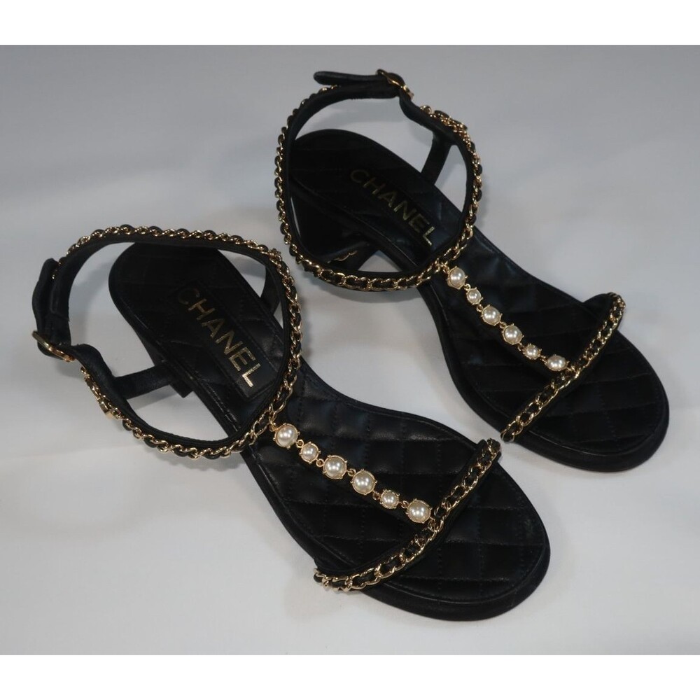 Chanel Black Lambskin Quilted Chain Sandals Pearl Heels T Strap 2022 Size 36 6 - Picture 3 of 13